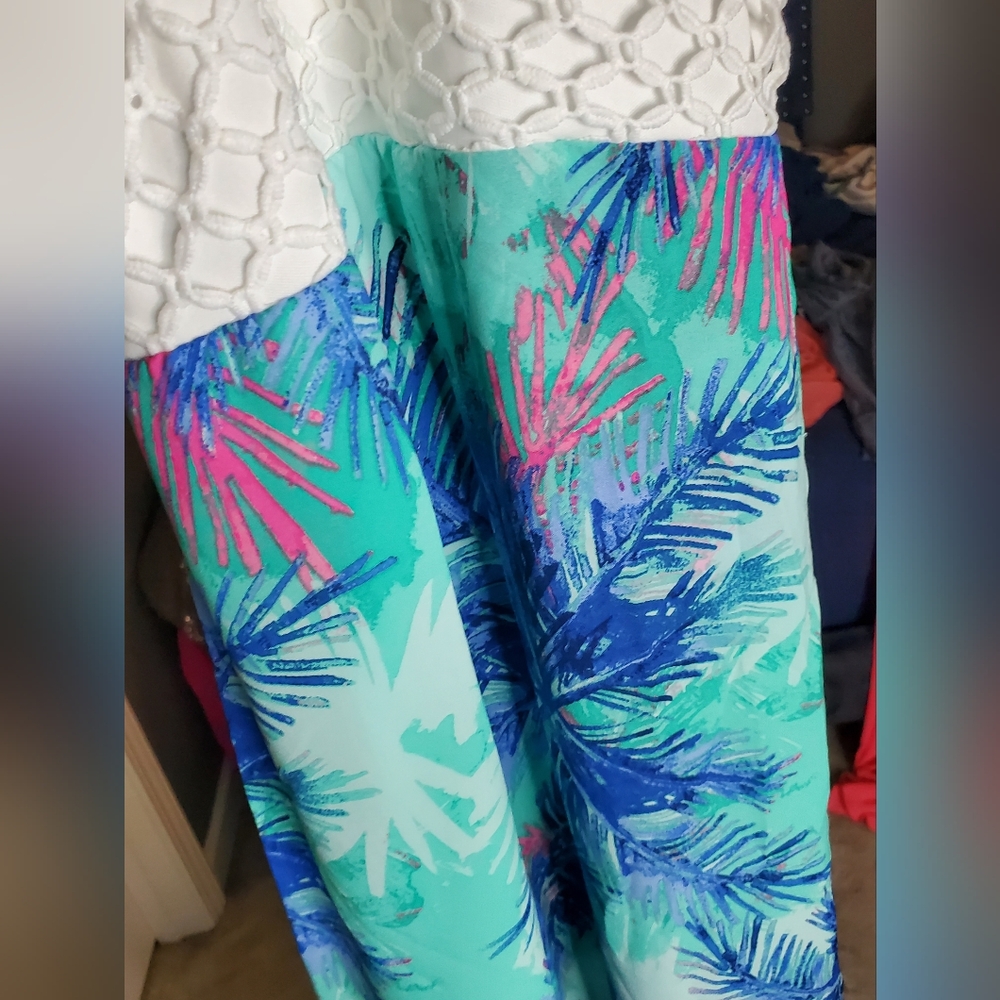 White Lace Halter Top with Tropical Print Skirt - Picture 5 of 6